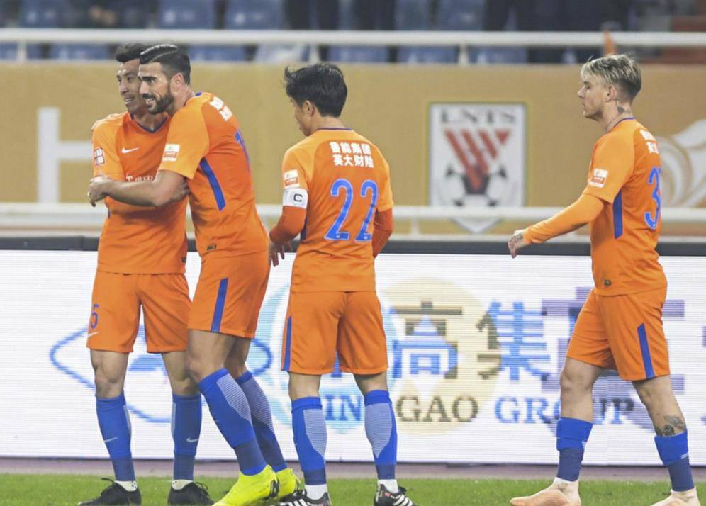 ayx爱游戏电竞-Karsa意外战胜利物浦，最后时刻胜出引爆全场！引发球迷热议(内战内行外战外行)