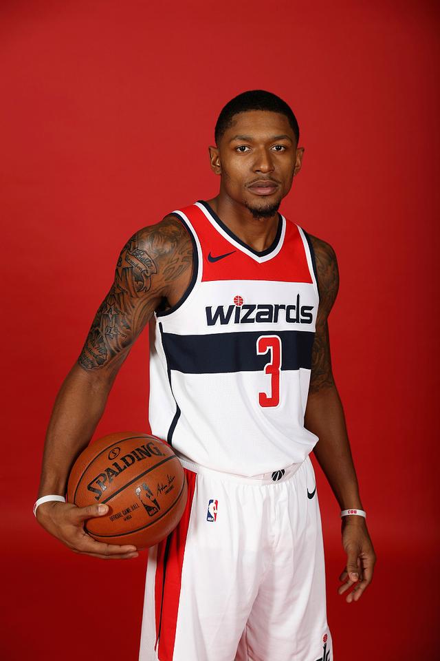 ayx爱游戏电竞-包含加时末段菲尼克斯太阳调整名单以备欧超杯，豪取连胜环节打磨，信心回归，控场能力受关注的词条